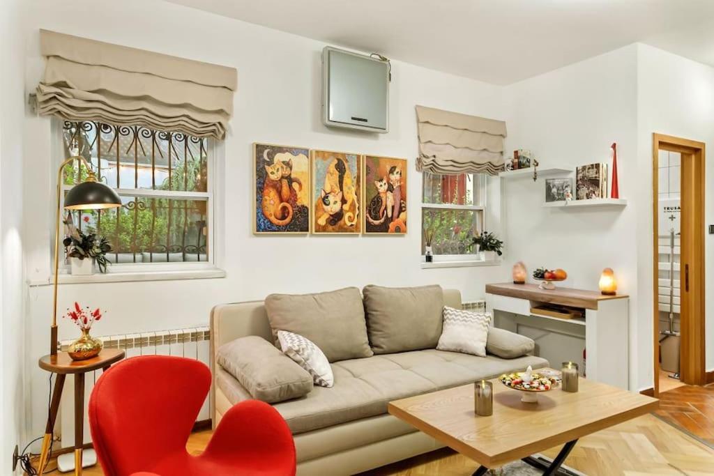 Apartmán Casa De Povesti - Calea Victoriei Bukurešť Exteriér fotografie